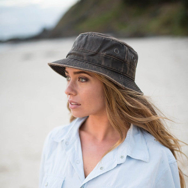 Conner - Weathered Buck Hat - Stock Girl