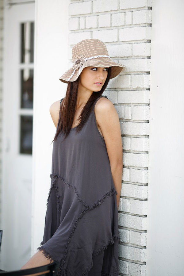 California Hat Company - Beige Crushable Bell Hat with Flower -Model